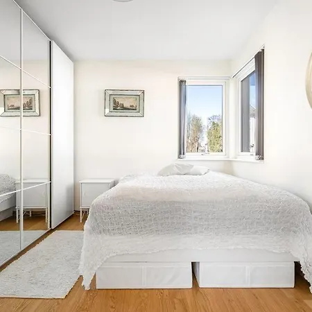 A Cozy Two Bedroom For Rent Apartmán *